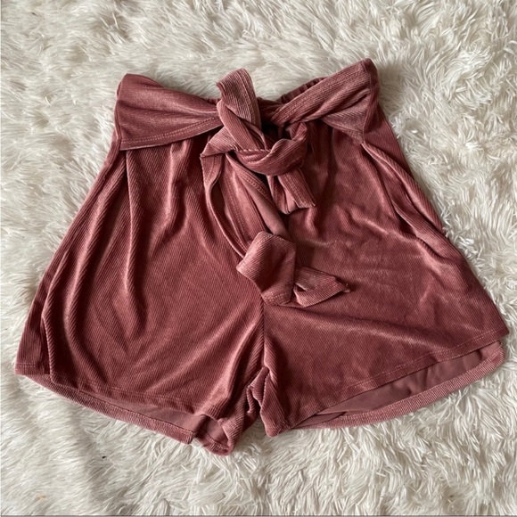 ◾️3/$25 Fashion Nova Coolin Corduroy Short Set - Picture 4 of 11